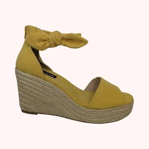 Yellow Wedge Espadrille Beach Bohemian Sandals By Design Lab Size 10 NWT